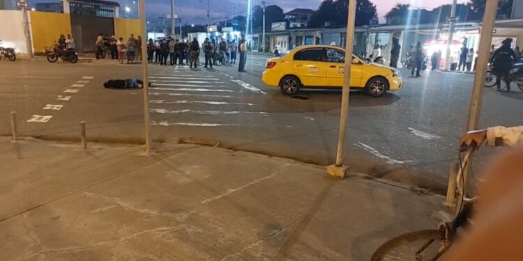 Asesinado por el parque Zoila Ugarte de Landívar