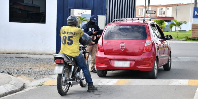 Por seguridad las urbanizaciones implementan reconocimiento facial