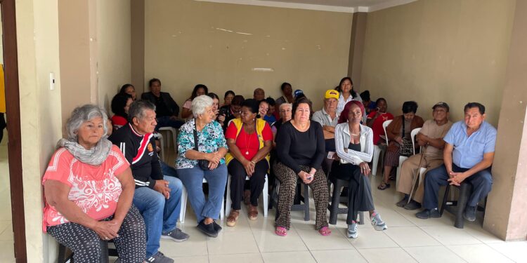 Campaña de Salud Visual en Puerto Bolívar realizó el Club de Leones