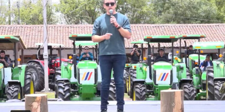 Noboa amenaza con denunciar por terrorismo a quienes inciten a los agricultores a protestar