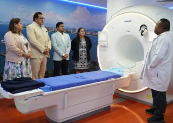 Hospital Universitario de Guayaquil recibe nuevo resonador magnético