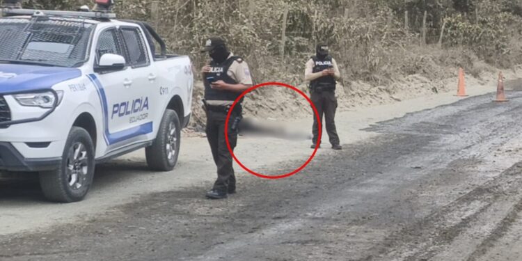 Hallan un cuerpo calcinado en la vía