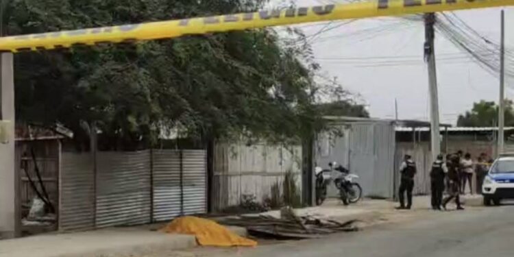 “Pata Pata” fue asesinado a tiros en una vereda