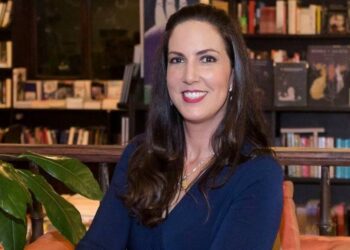 Se confirmó la salida de Alegría Crespo del Ministerio de Educación