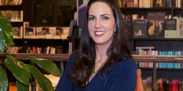Se confirmó la salida de Alegría Crespo del Ministerio de Educación
