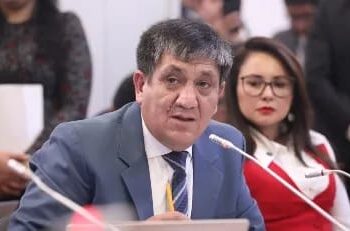 Fiscal General subrogante renunció