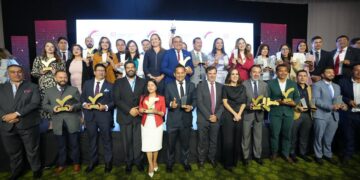 Alcalde de Santa Rosa recibe reconocimiento nacional por gestión de agua potable