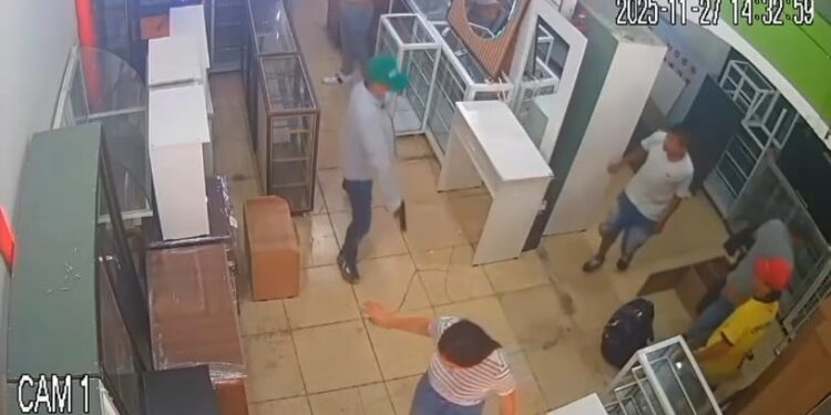 Asalto armado en pleno centro de Machala