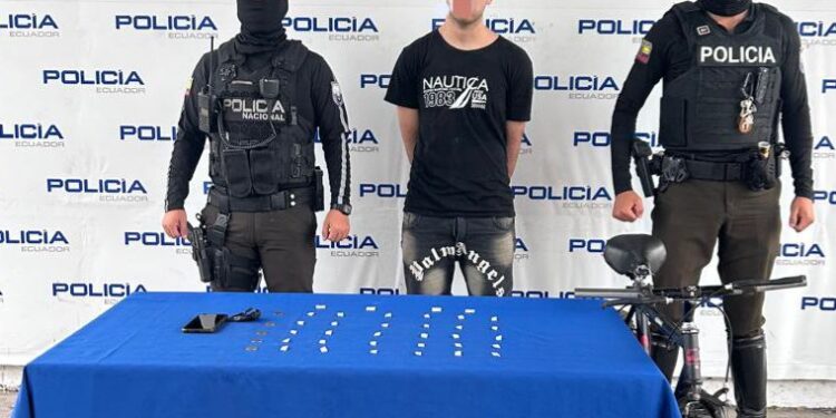 Sujeto con sustancias ilícitas fue intervenido cuando pedaleaba una bicicleta