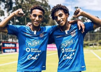 Arsenal cierra la incorporación de los hermanos Edwin y Holger Quinteros