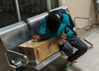 Un bebé de la nacionalidad Achuar falleció y su cuerpo fue entregado en una caja de cartón