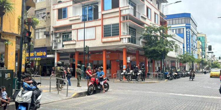 78 uniformados brindarán seguridad en el centro de Machala este diciembre