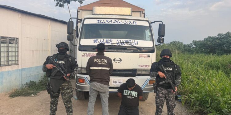 Operativo RAMPOL descubre contrabando de combustible