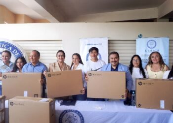 UTMACH fortalece su Campus Piñas con nueva dotación tecnológica y científica