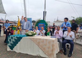Estudiantes de Bachillerato Técnico de Machala presentan proyectos innovadores