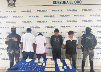 Policía aprehendió a dos adultos y aisló a dos adolescentes por asalto a joyería