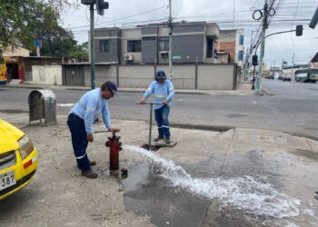 Aguas Machala EP trabaja de manera continua para restablecer el servicio de agua potable