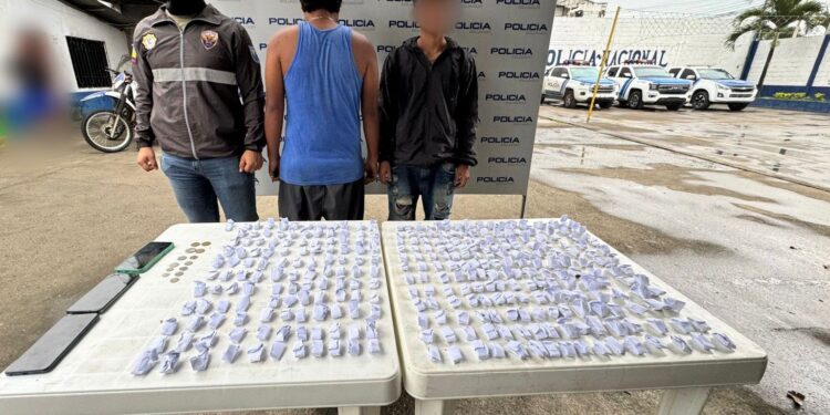 Policía aprehendió a un sujeto y aisló a un menor por presunto tráfico de drogas