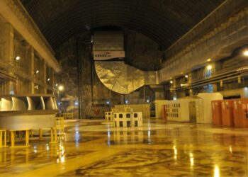 Las turbinas de Mazar permanecen apagadas desde el 1 de enero