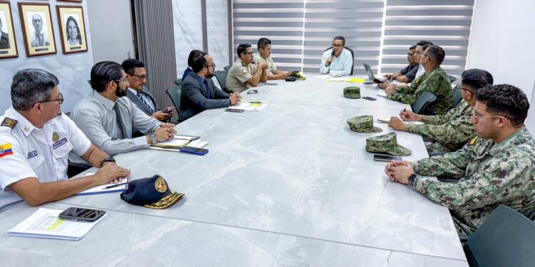 Gobernador de El Oro Activa Puesto de Mando Unificado para Fortalecer la Seguridad