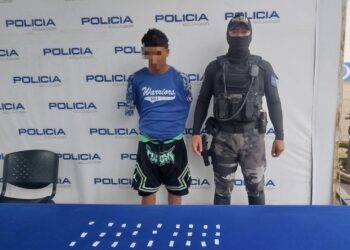 Policía aprehendió a joven por presunta tenencia de drogas