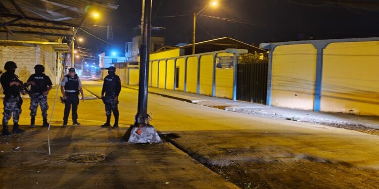 ECU – 911 confirmó que una de sus cámaras fue atacada en Puerto Bolívar