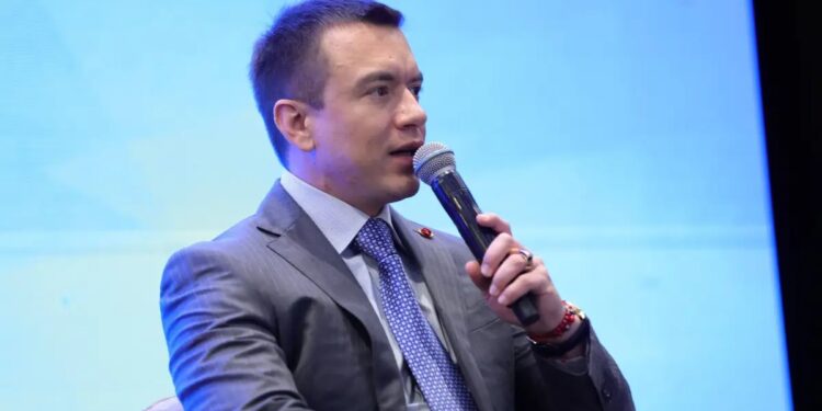 Inspecciones sorpresivas del Gobierno de Daniel Noboa sacudirán servicios públicos
