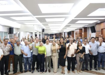 Encuentro con gremios del transporte fortalece el desarrollo de El Guabo