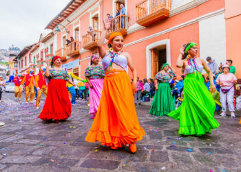 Carnaval Ecuatoriano celebración de identidad y patrimonio cultural