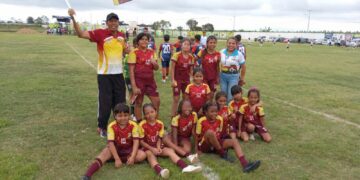 Escuela de Educación Básica Manuel Isaac Encalada Zúñiga Campeona Provincial de Fútbol Femenino