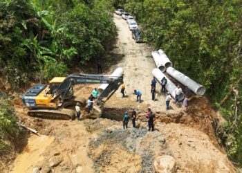 Prefectura de El Oro fortalece infraestructura vial rural