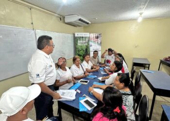 Fortalecen capacidades de comunidades de El Oro en monitoreo pesquero participativo