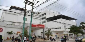 Hombre fue baleado por sujetos vestidos de policías