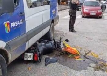 Madre e hijo gravemente heridos en accidente luego de realizar compras