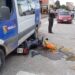 Madre e hijo gravemente heridos en accidente luego de realizar compras