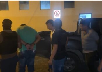 Policía en servicio activo y un menor de edad entre los capturados por extorsión a agricultora