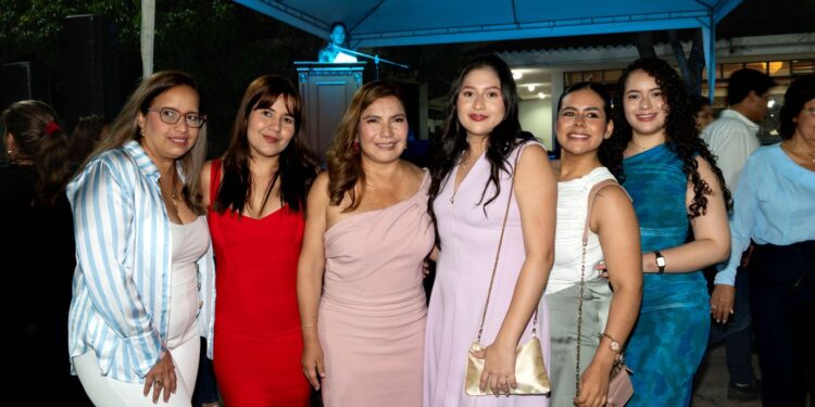 Mujeres Machaleñas celebran su Día con reflexión y compromiso