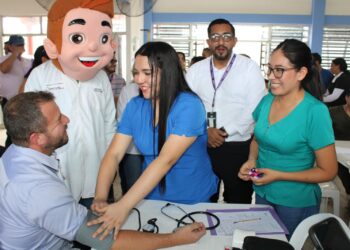 Hospital General Teófilo Dávila participa en Brigada Social en Machala