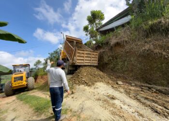 Balsas fortalece la infraestructura vial en Las Acacias Alto