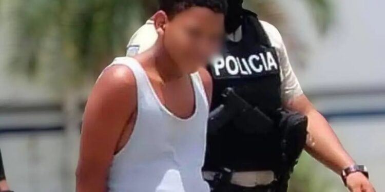 Menor de 13 años, que se reía de la Policía al ser aislado, es buscado por otro asesinato