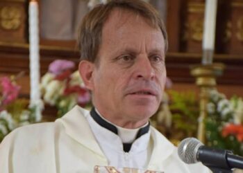 Conmoción por el asesinato de un sacerdote en su casa en Quito