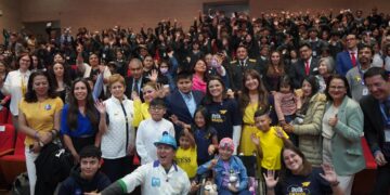 Gobierno de Daniel Noboa lanza la estrategia nacional Ruta Dorada para combatir el cáncer infantil