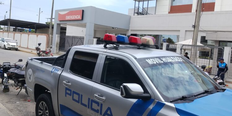 Un hombre y una mujer gravemente heridos al recibir disparos