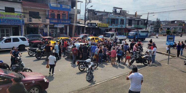 Victiman a ciudadano mientras conducía frente al Municipio de El Empalme