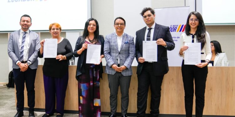 El Gobierno del presidente Daniel Noboa fortalece a las organizaciones sociales lideradas por mujeres.