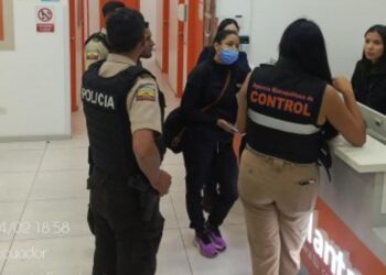 Hombre falleció en clínica dental de Quito