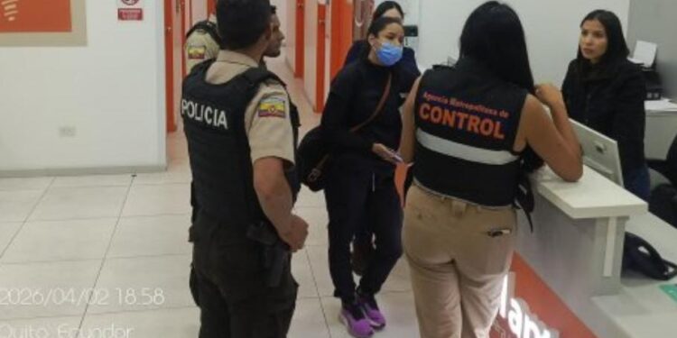 Hombre falleció en clínica dental de Quito
