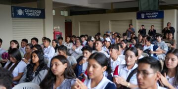 Más de 400 estudiantes inician el ciclo universitario en el Campus Piñas