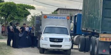 Asesinan a chofer de tráiler cuando se preparaba para iniciar su jornada laboral