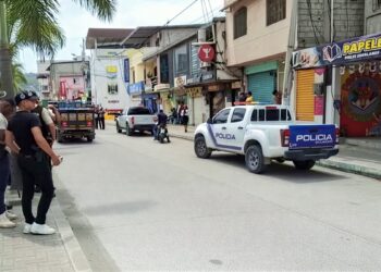 Asesinan a dueño de hostal en zona comercial de Esmeraldas
